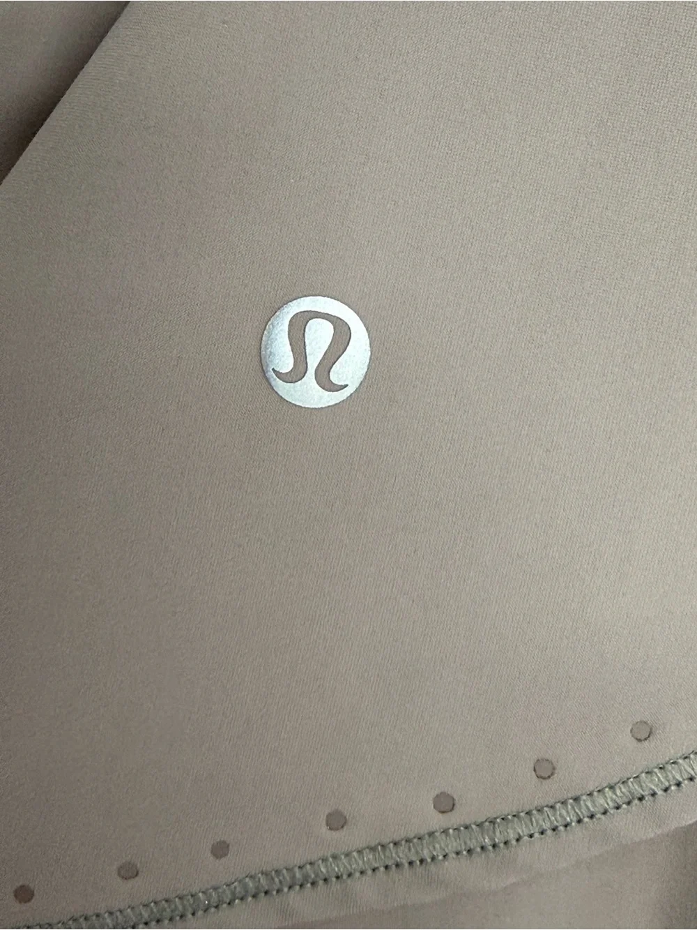 Lululemon Rise and Run Short Sleeve Taupe Gray Size 6